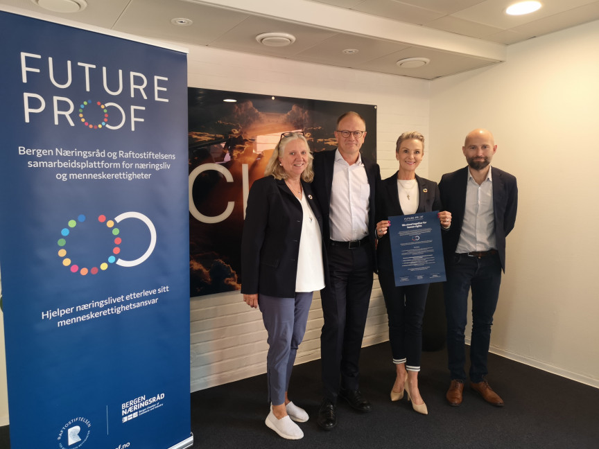 Clara Venture Labs signerer FUTURE-PROOF plakaten