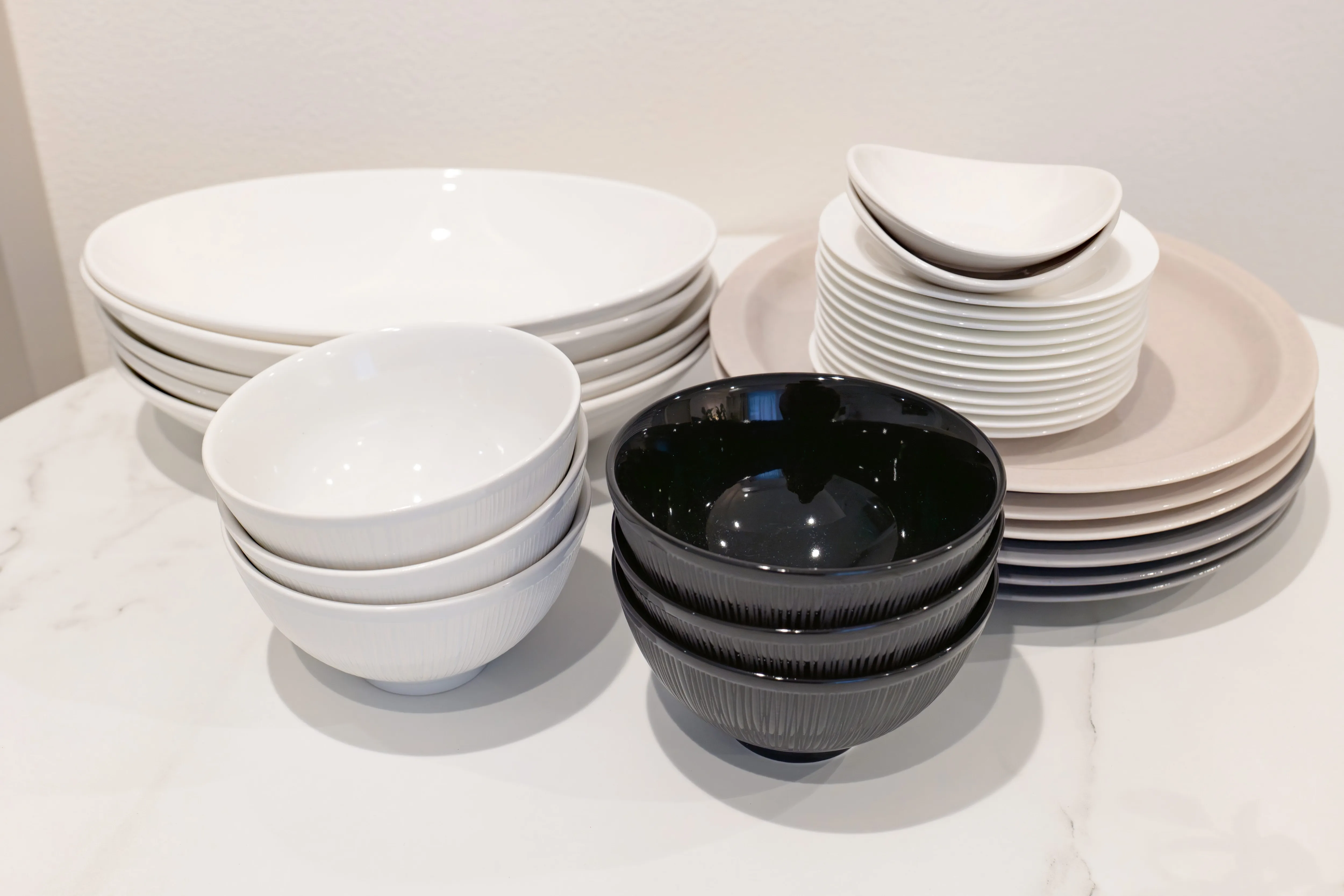 Tableware of Room 201 at Mondo Mio Sapporo Odori Minami 2-jo.