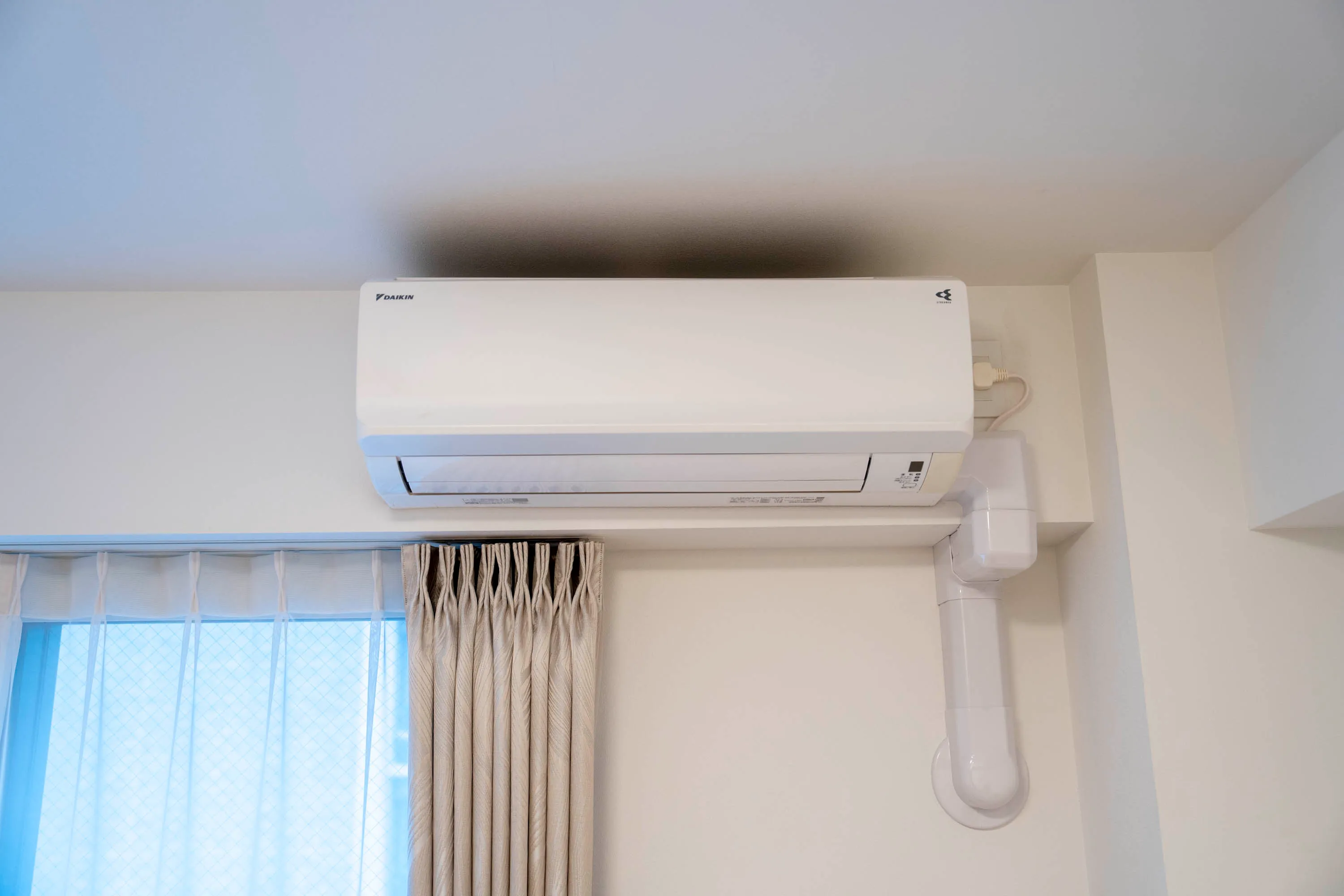 Air conditioner of Room 802 at Mondo Mio Sapporo Odori Minami 3-jo.