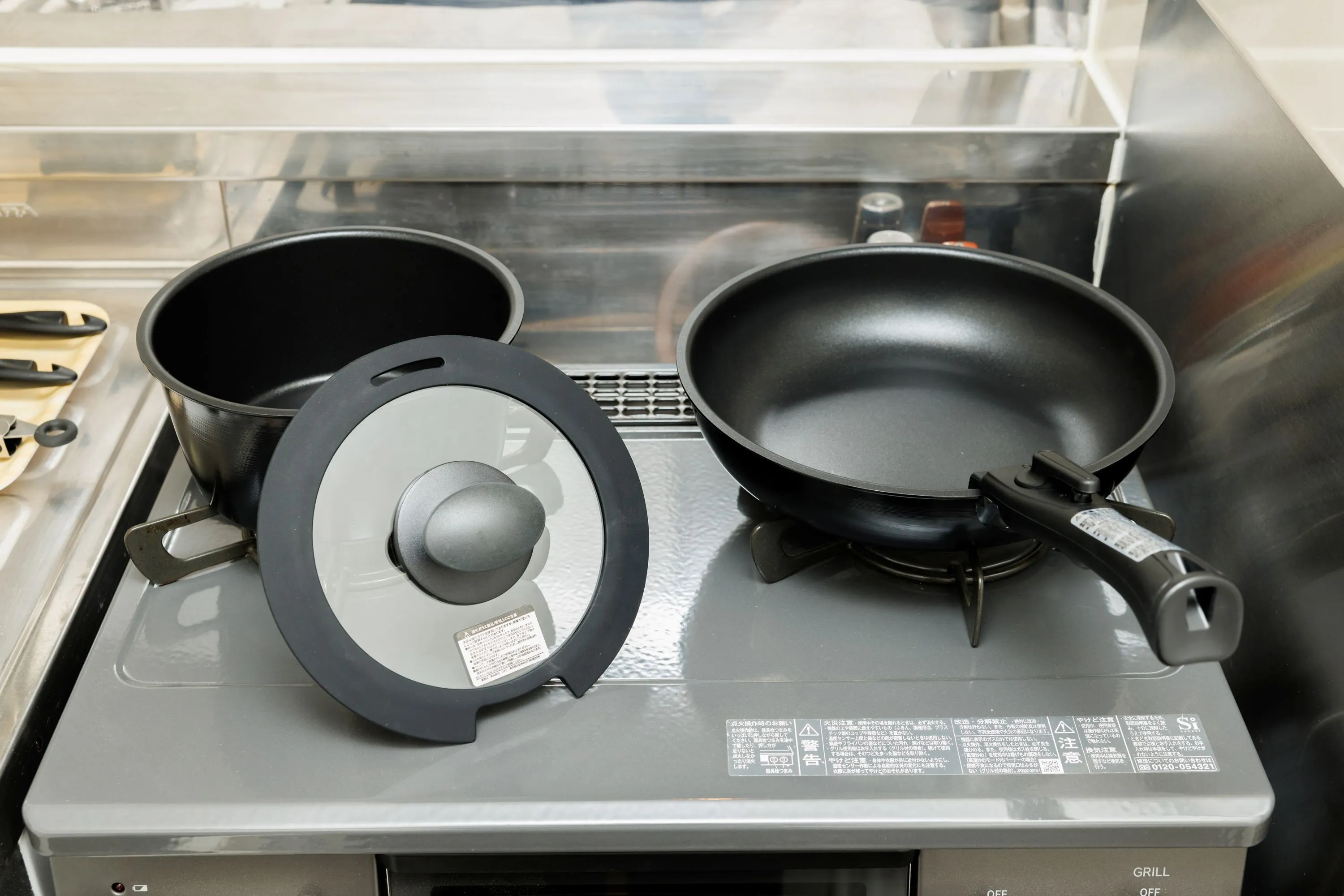 Cookware of Room 201 at Residence 14.