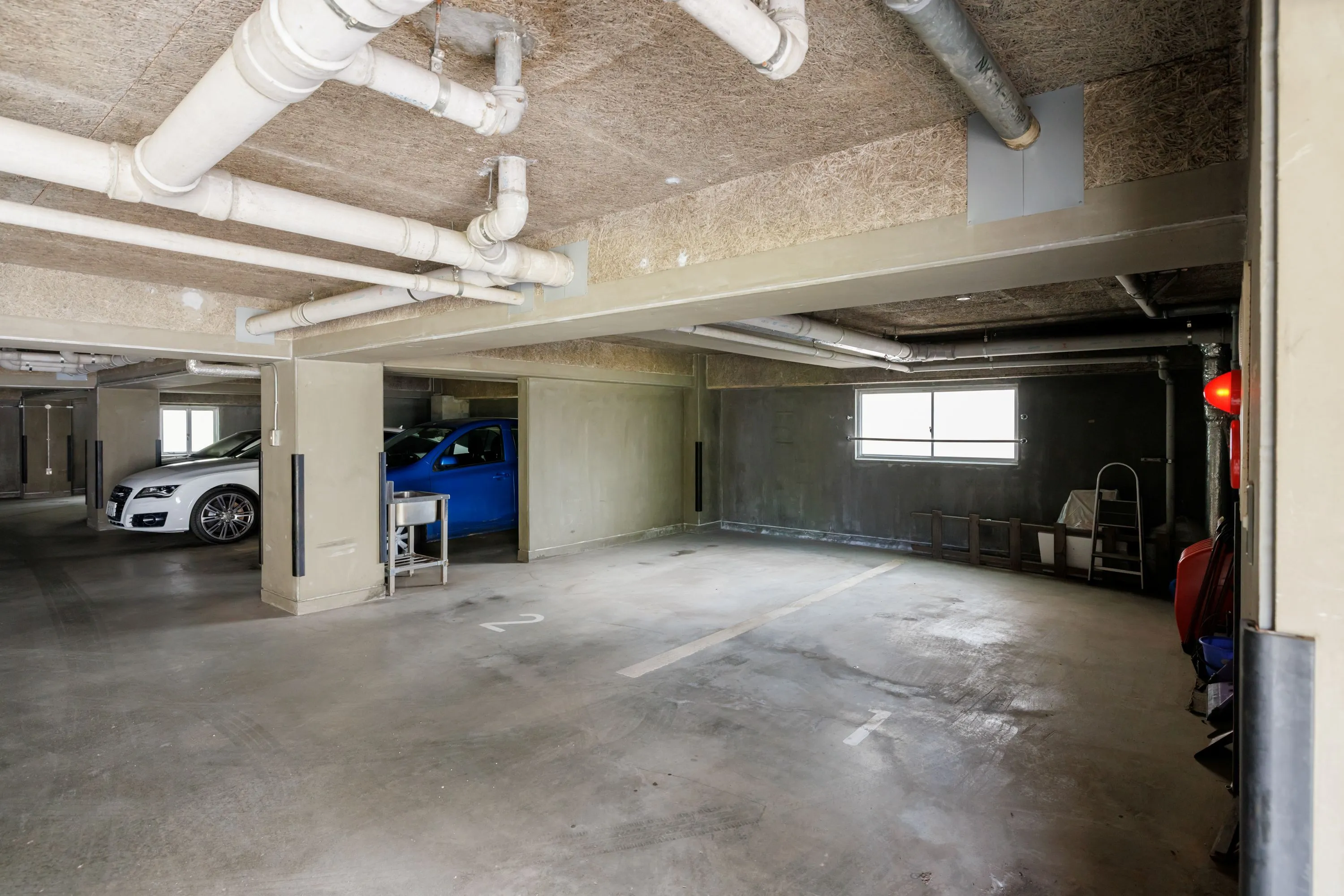 Cαr park of Room 406 at Residence 14.