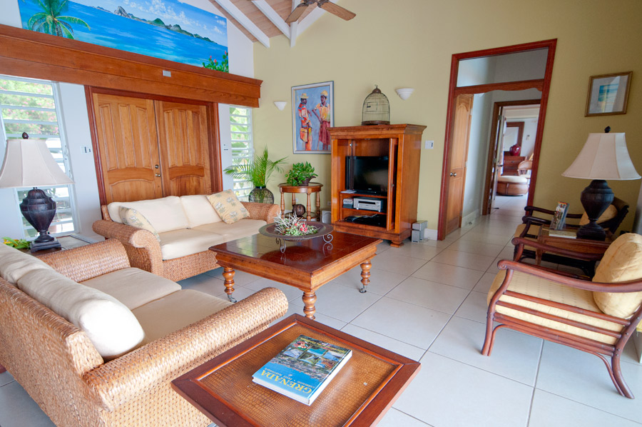 Villa Caribella living room