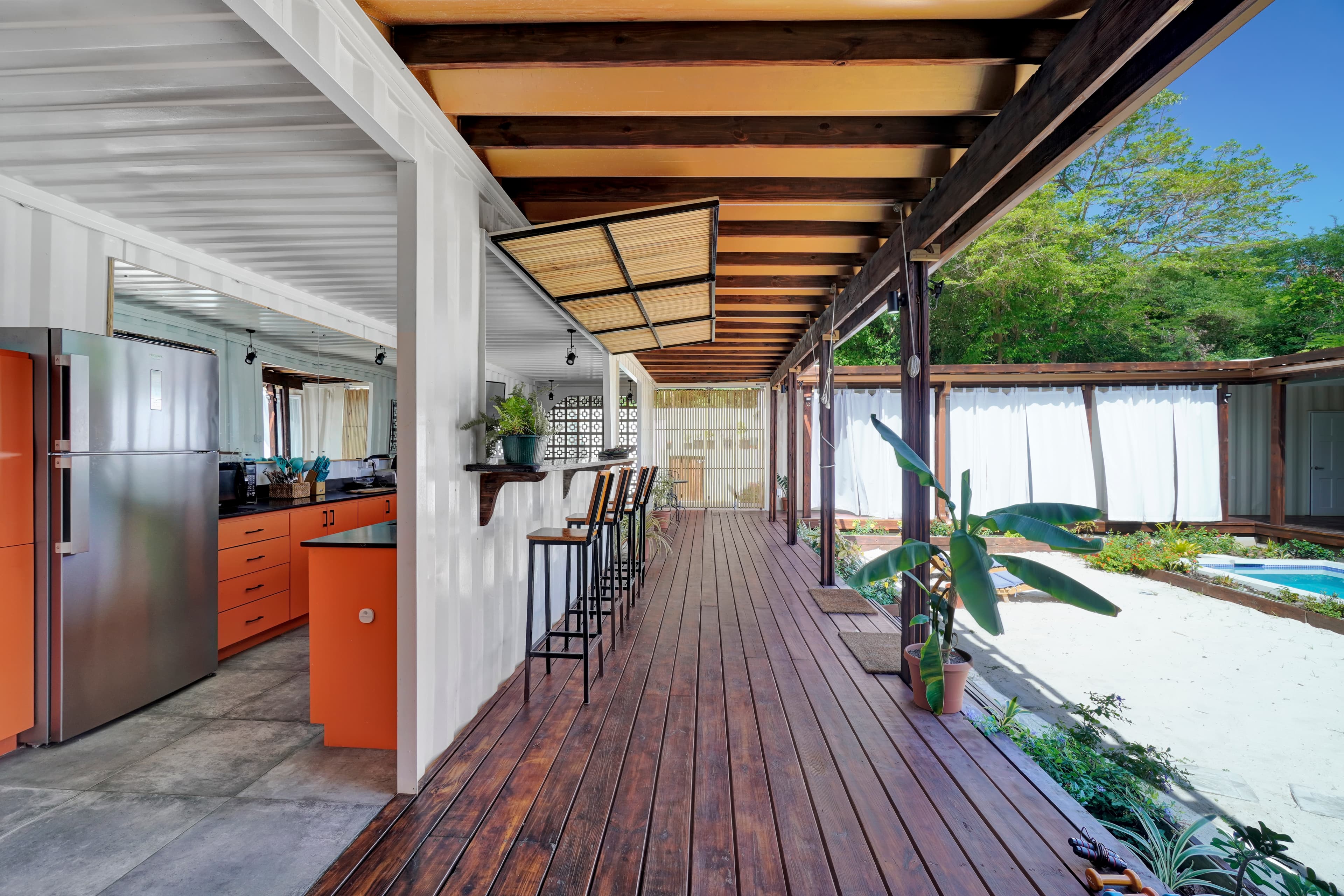 Corten Villa outdoor living area