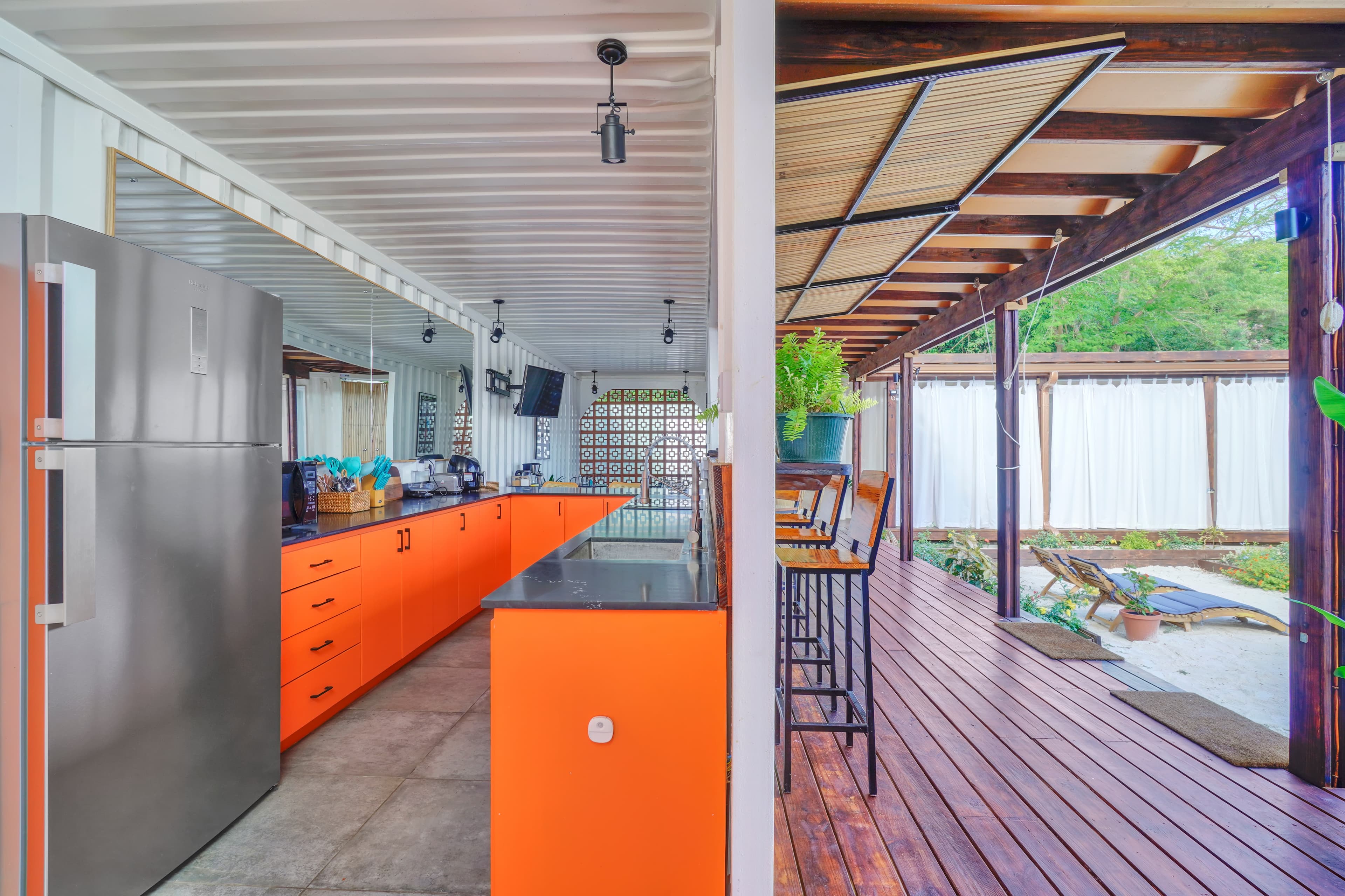 Corten Villa kitchen with courtyard view