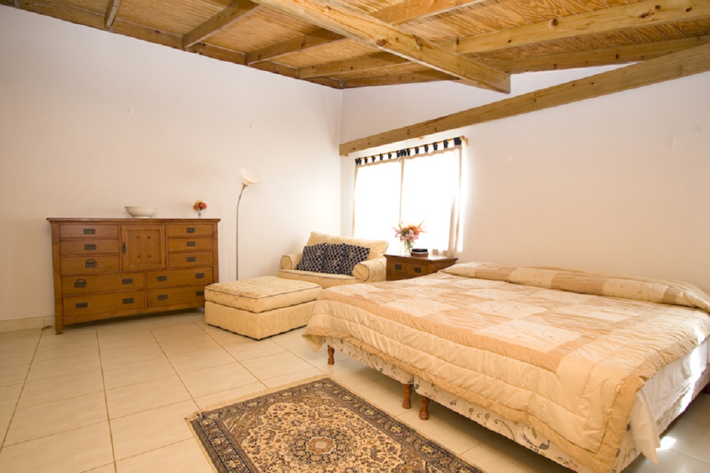 Cool Running Apartments bedroom interior