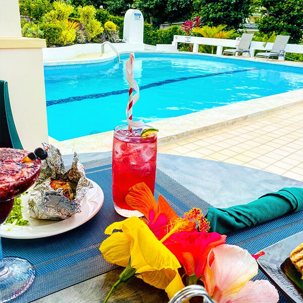 Siesta Hotel poolside dining