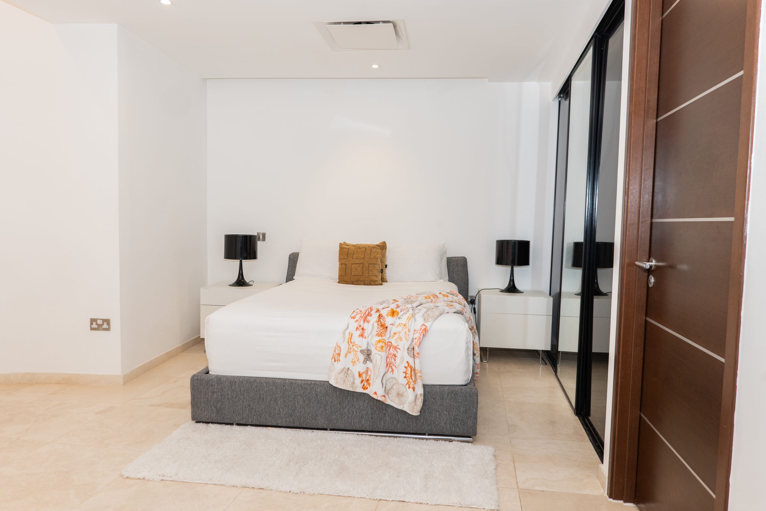Prickly Bay Waterside – Waterside 01 official photograph 12