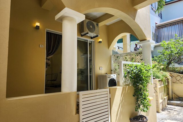 Mariposa Condominiums D2 – property photograph 2