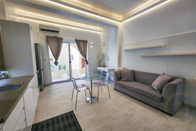Mariposa Condominiums D2 – property photograph 4