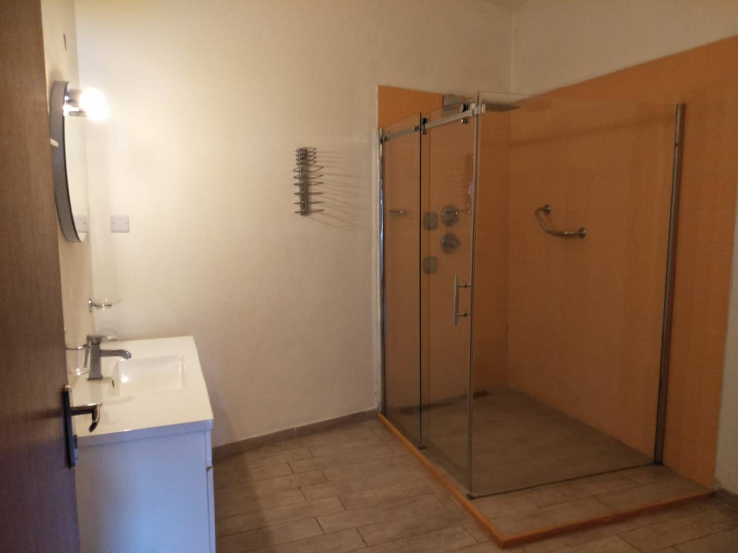 Mariposa three-bedroom residence – bathroom