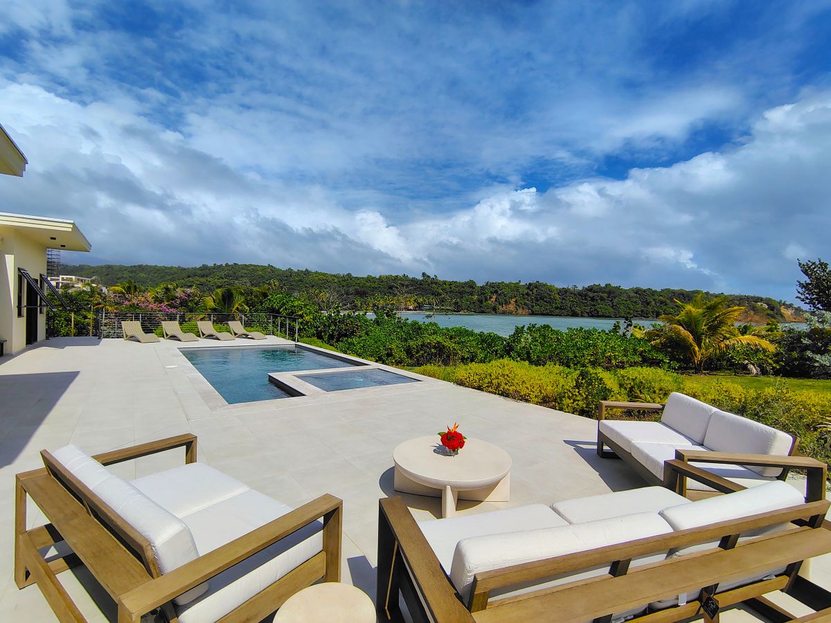 Maison La Sagesse - Veranda view