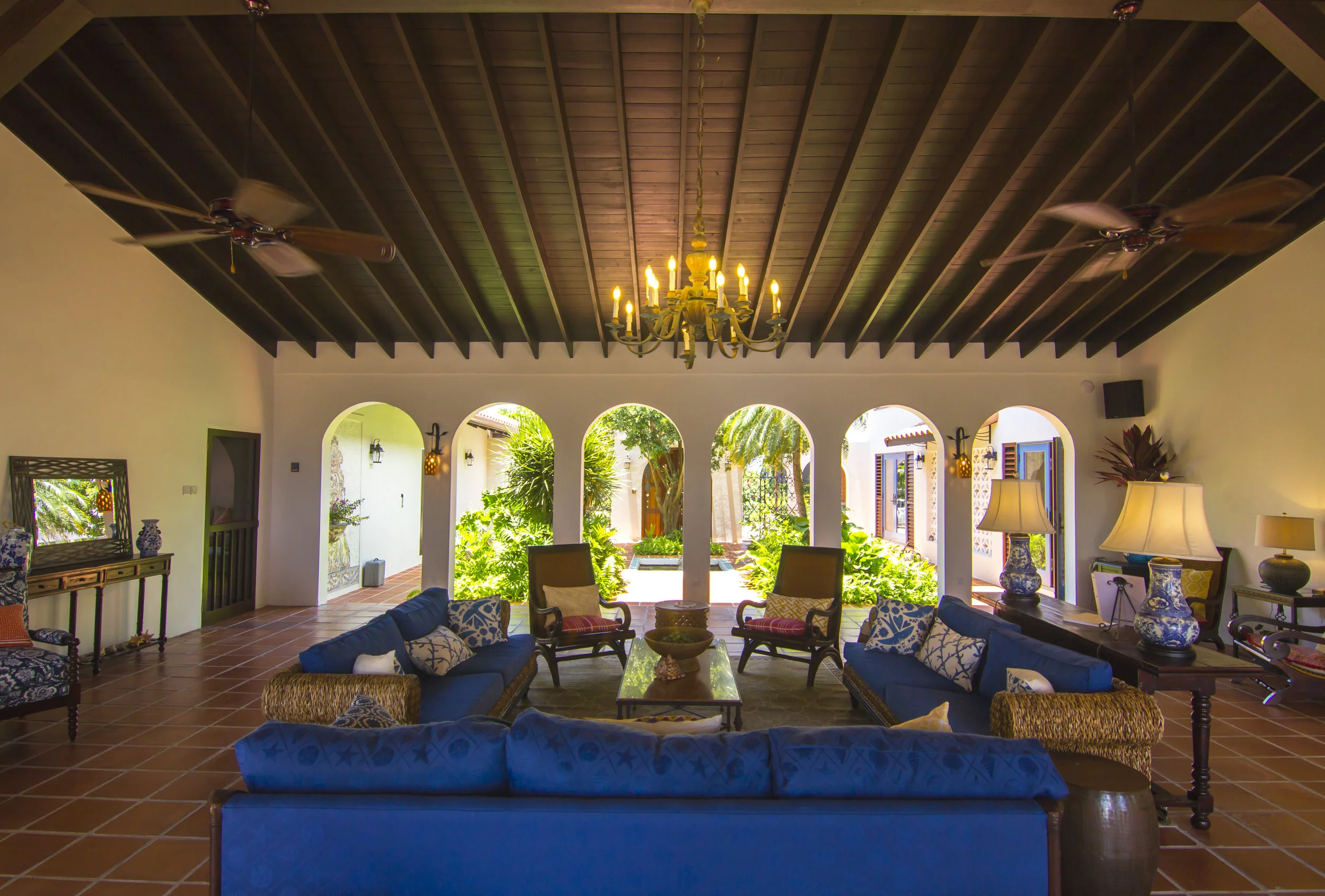 The Tamarind House - Living room