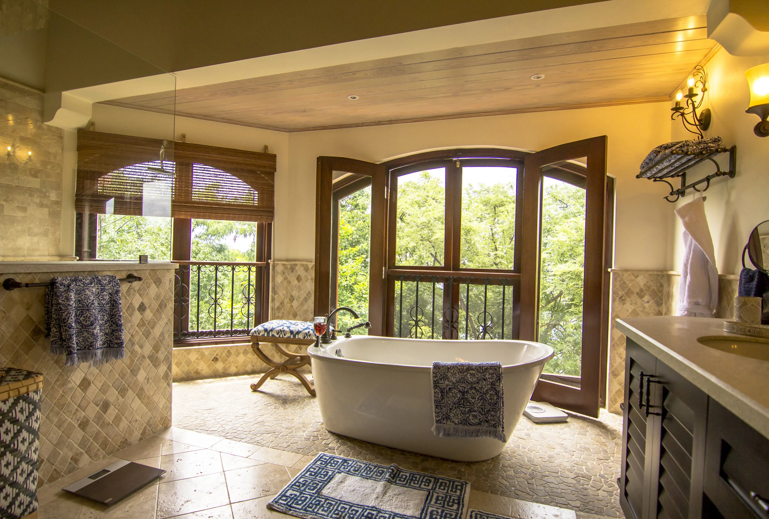 The Tamarind House - Bathroom