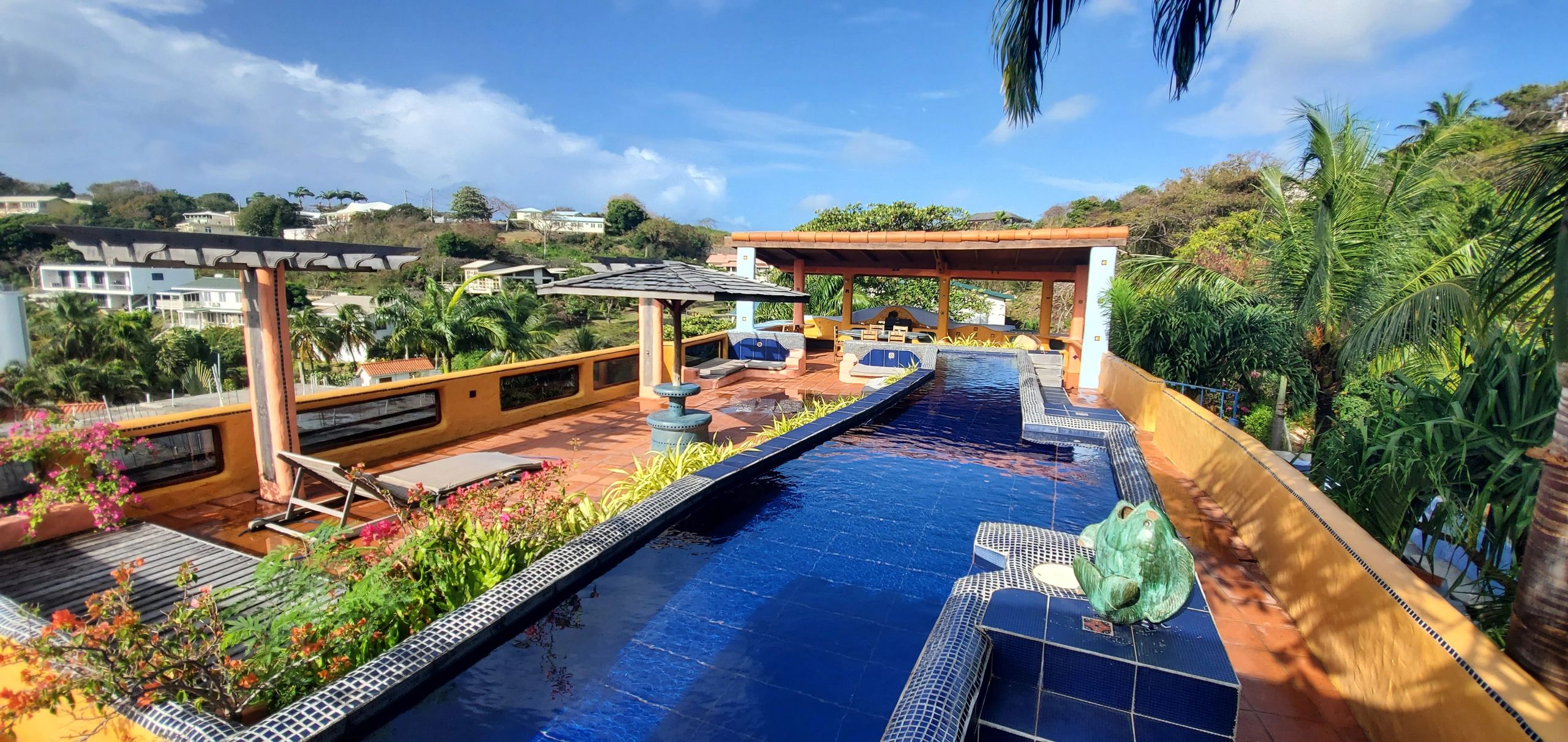 Reef View Pavilions - Rooftop pool and terraces