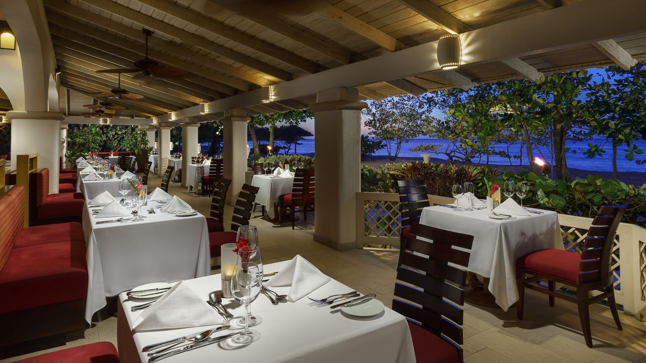 Oliver's at Spice Island Beach Resort photograph 11