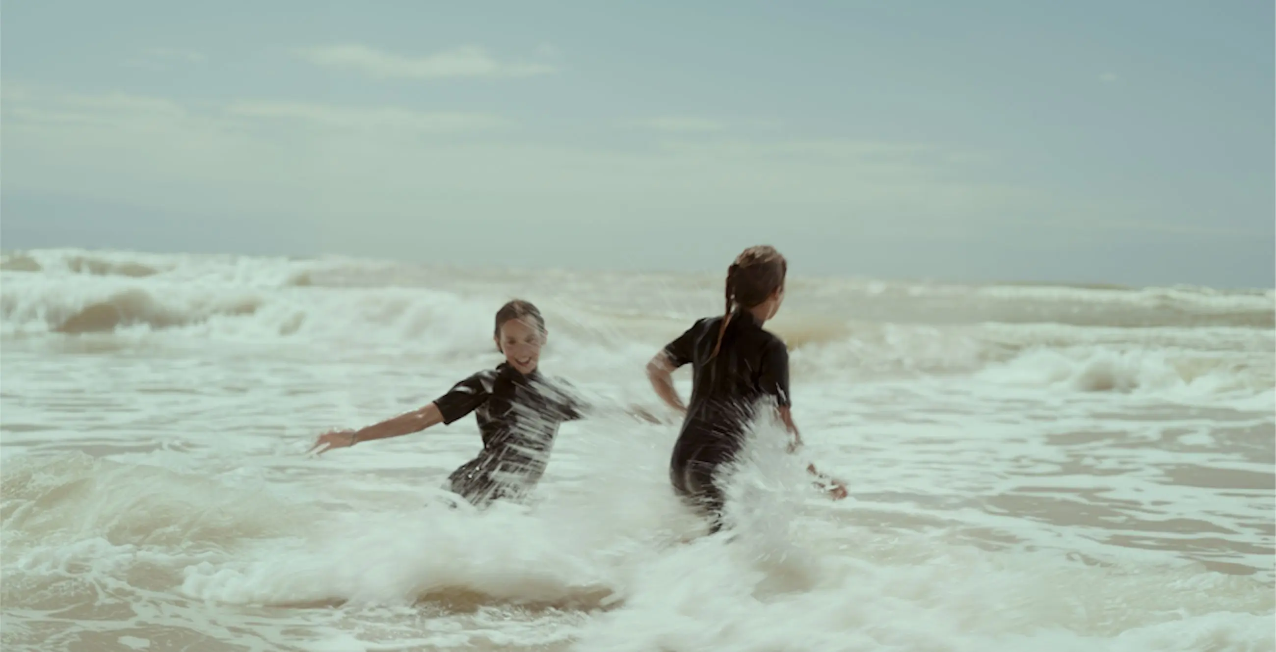 Aperçu vidéo — la protection WatEARproof en action