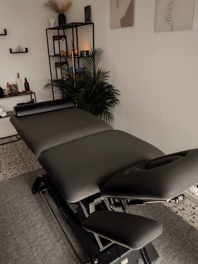 Behandlungsraum im Wellness- & Sportmassage Studio von Denys Polieshchuk in Kassel