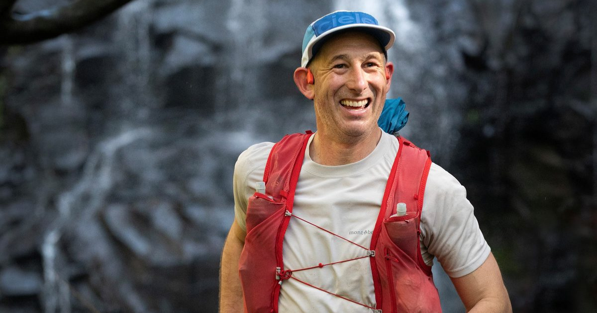 A trail runner at the Wonderfalls Trail Run near Lorne