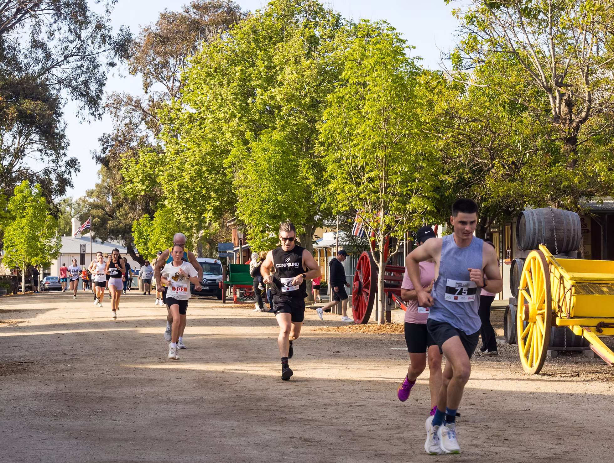 Runners at Sweat vs Steam in Echuca, Victoria