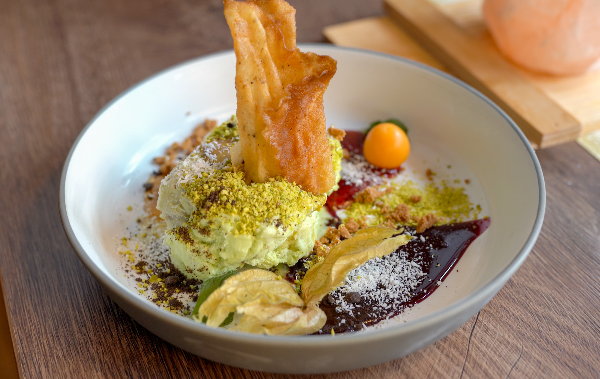 Hausgemachtes Pistazien-Eis im Schnitzelhus Rotenburg