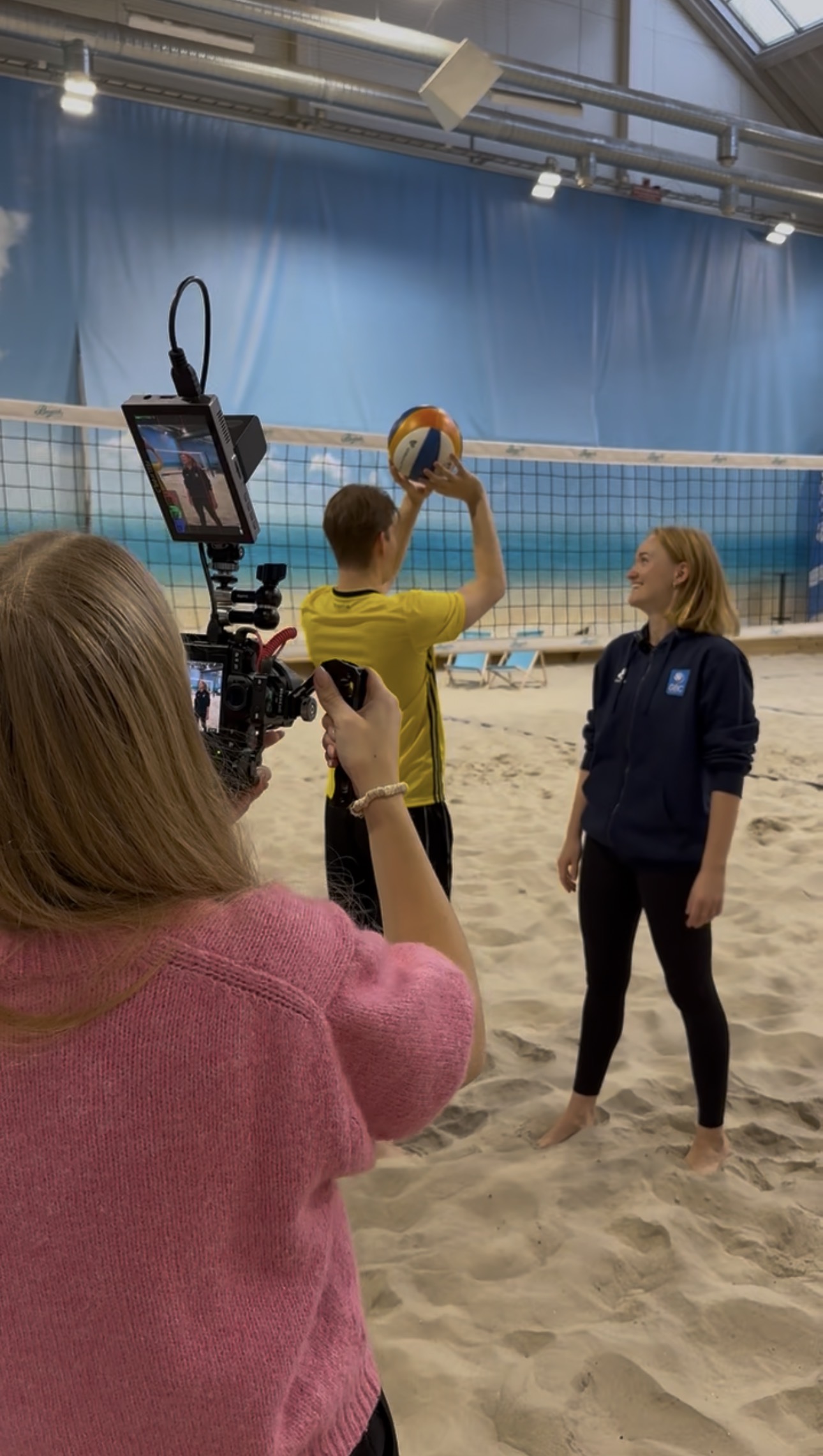 Inspelning med kamera i en beachhall