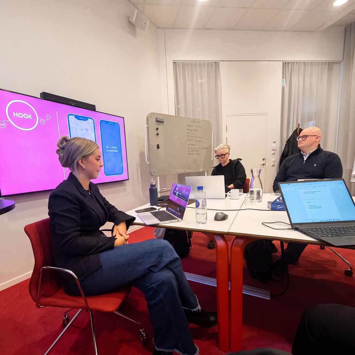 Ellen håller workshop för ett företagsteam