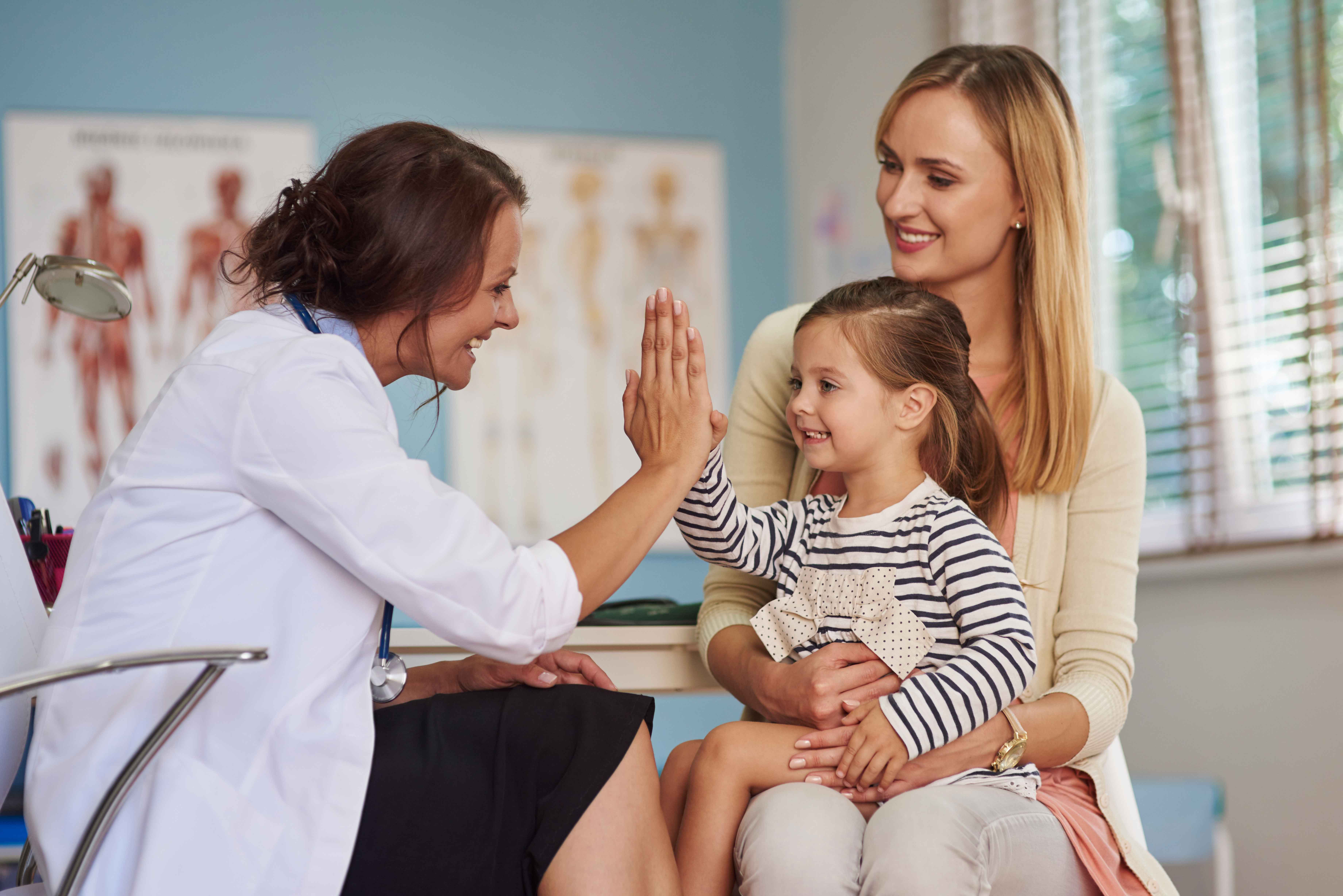 Mom and child meeting with speech pathologist