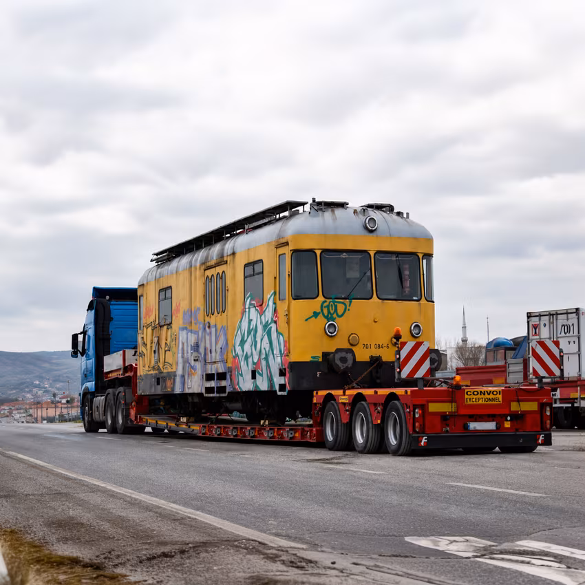 Historic rail vehicle on an ACL Transport heavy-haul trailer