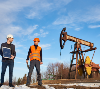 Toronto mining presentation design showing industry experts reviewing data for strategic decisions in Toronto.