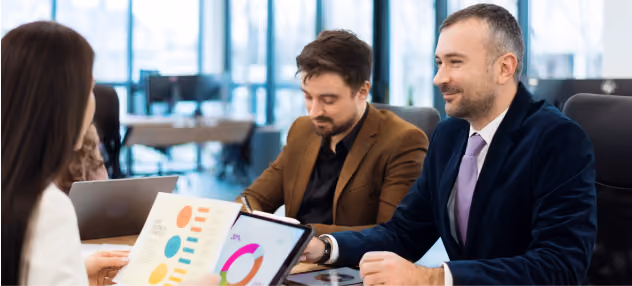Presentation consulting experts developing clear business slides, messaging, visuals, and storytelling for cli