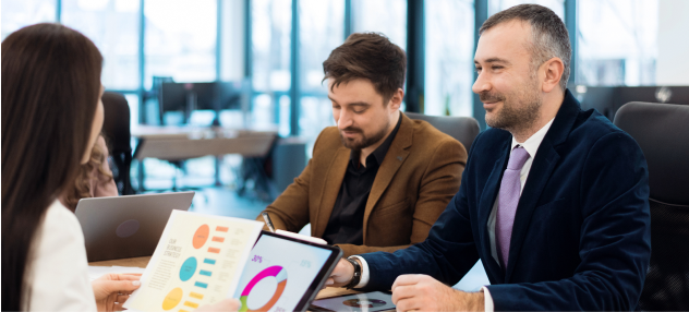 Presentation consulting experts developing clear business slides, messaging, visuals, and storytelling for cli