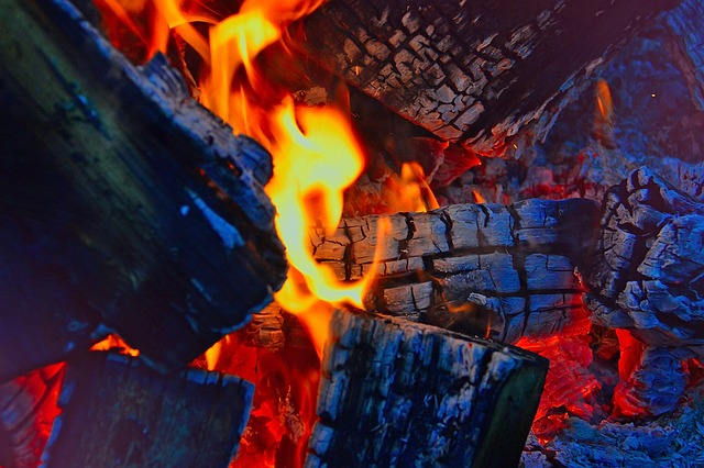 fire-gd778eb348_640