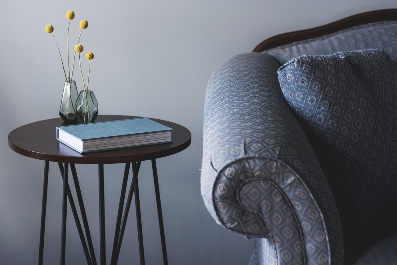 couch-g7b12a876b_1280