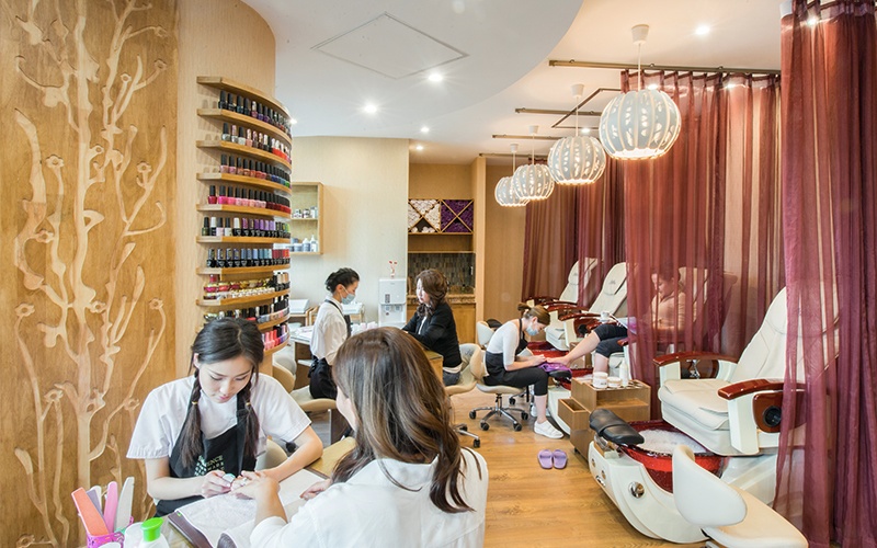 Bella salon.jpg