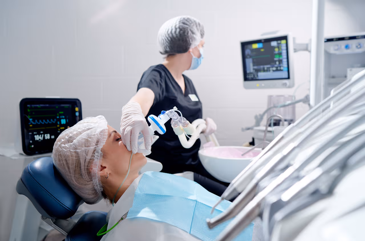 From Anxiety to Relief: How Sedation Simplifies Emergency Dental Visits