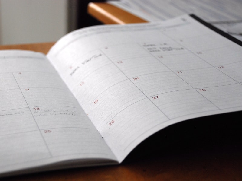 Calendrier illustrant les jours de repos et RTT d'un salarié au forfait jours