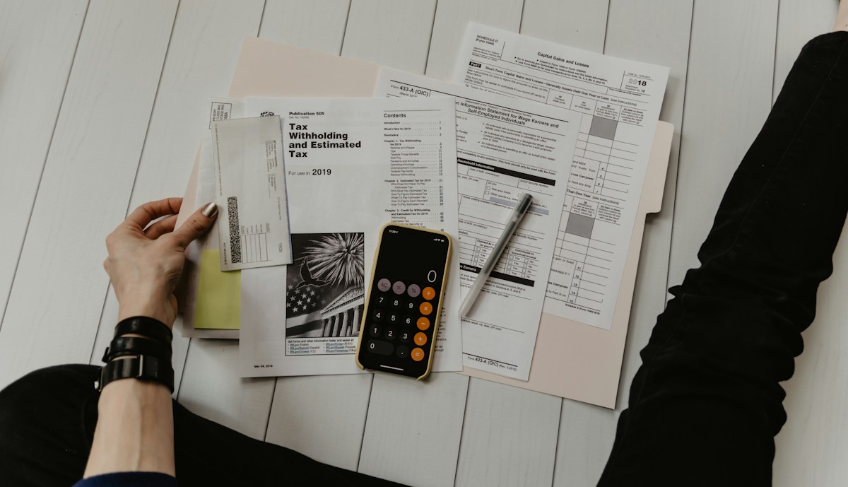 Indemnité de licenciement et faute grave : calcul des sommes dues selon la convention collective