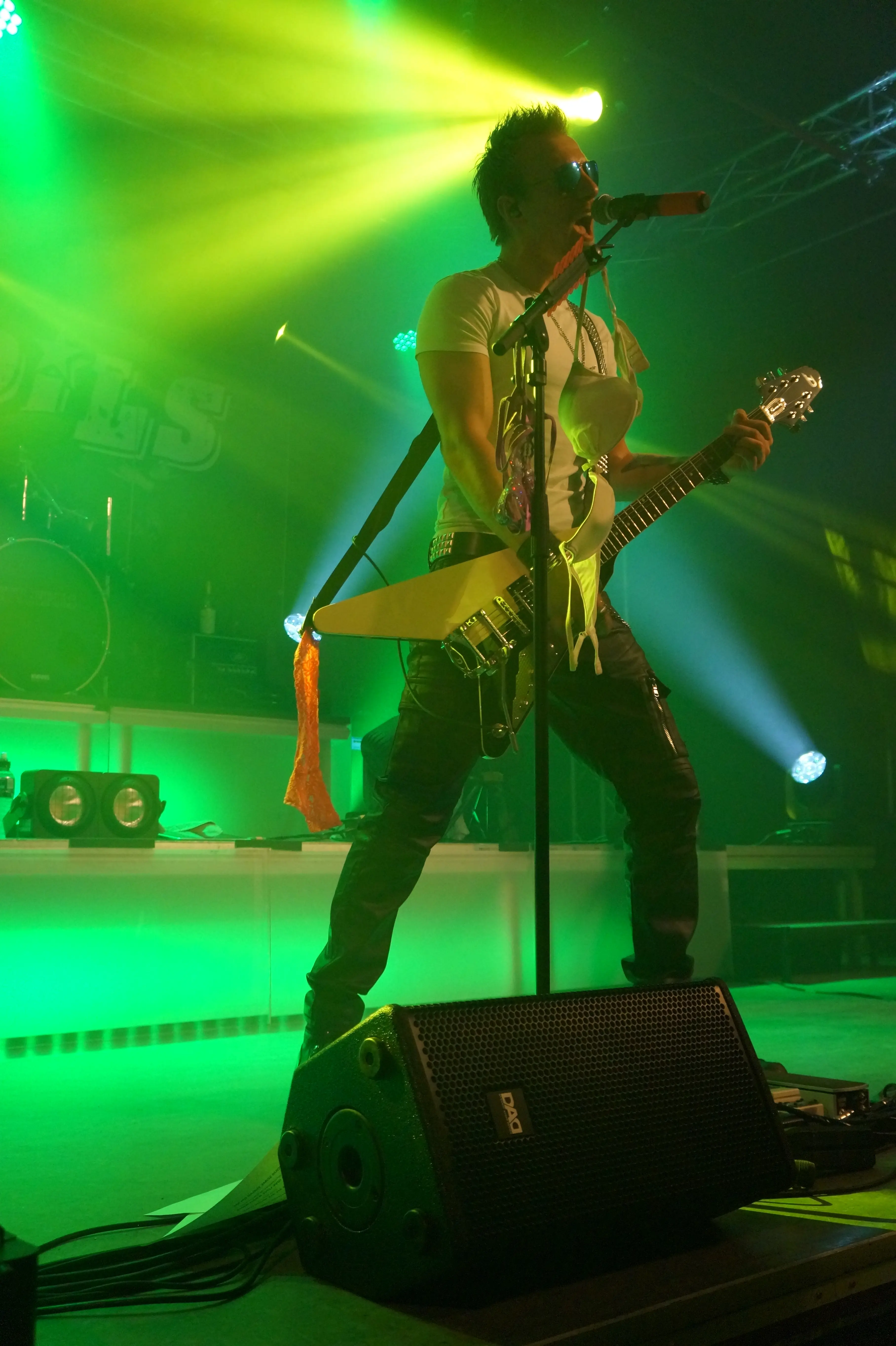 Frontman Toro on stage