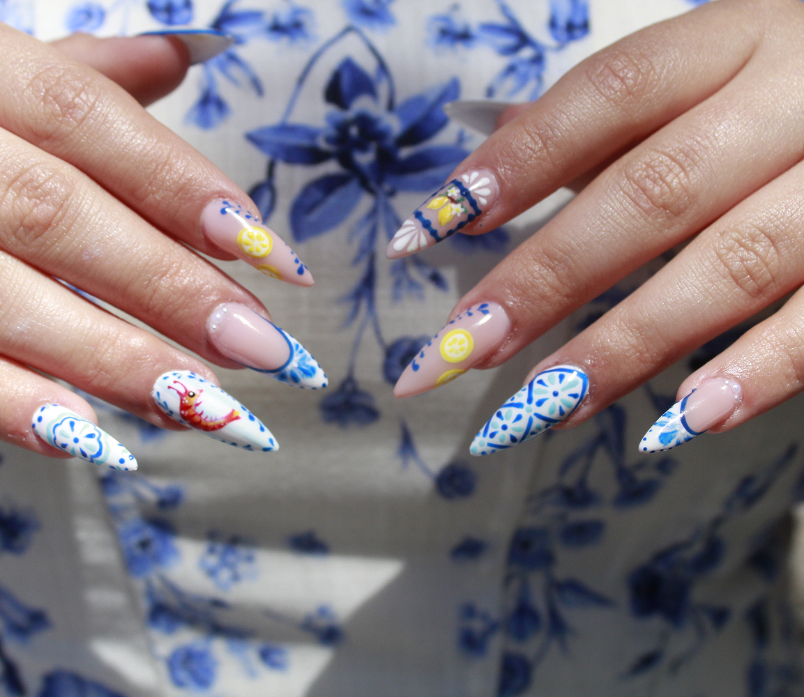 blue european style nails