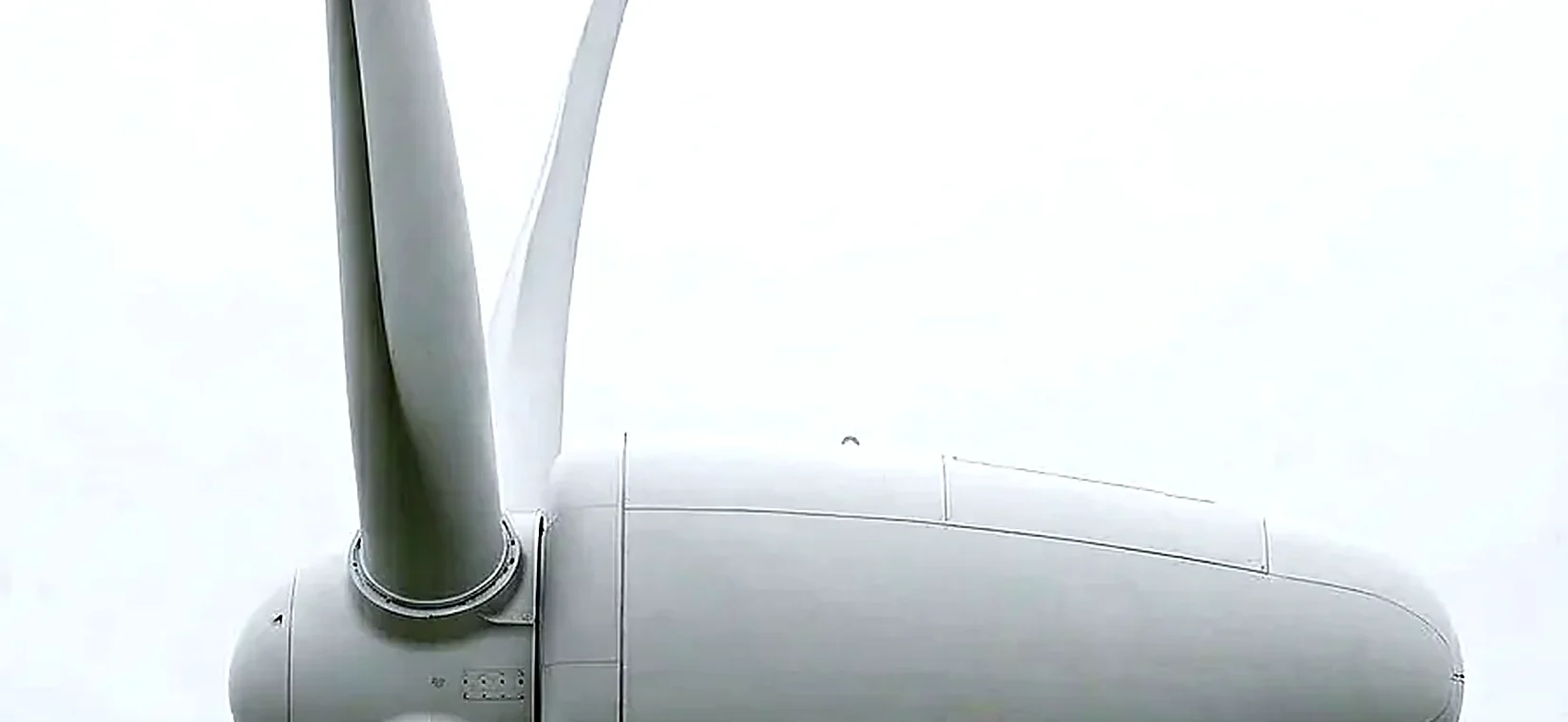 Wind turbine nacelle and blade, close up
