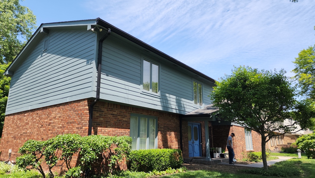 What types of siding can you paint light blue in Carmel, IN? Find out in this blog!