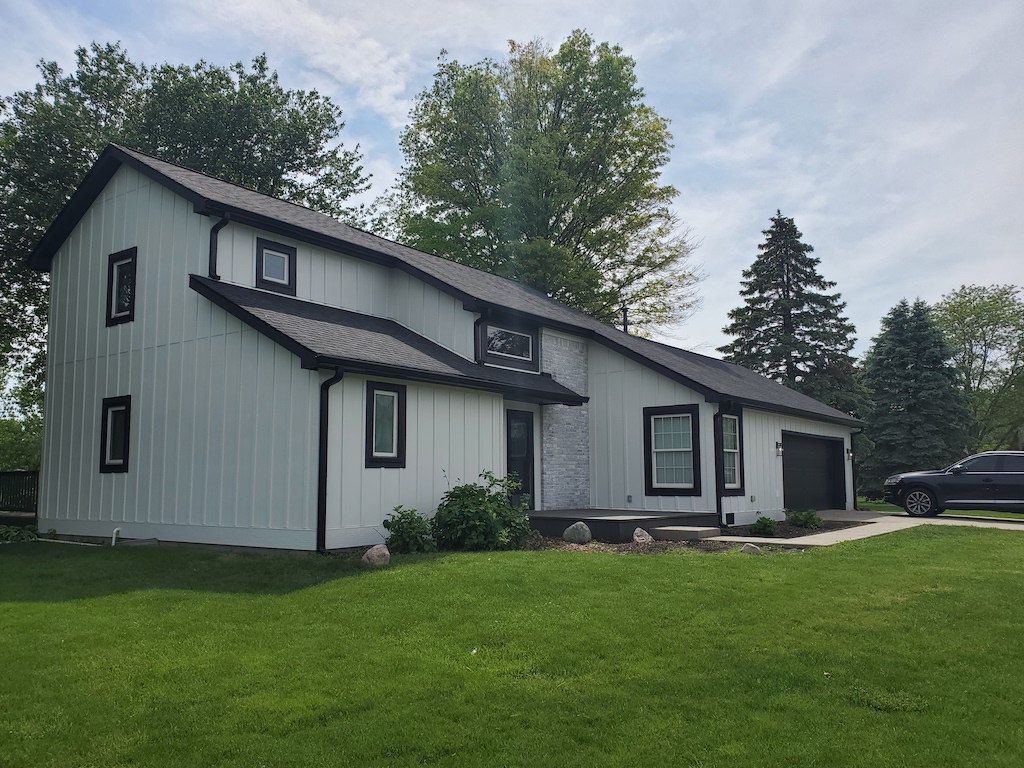 Which type of siding is best in Carmel, IN? UHQ prefers fiber cement siding