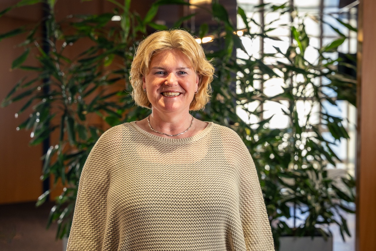 Portret van Jacqueline Keizer, adviseur verzekeringen binnendienst bij Satter Assurantiën