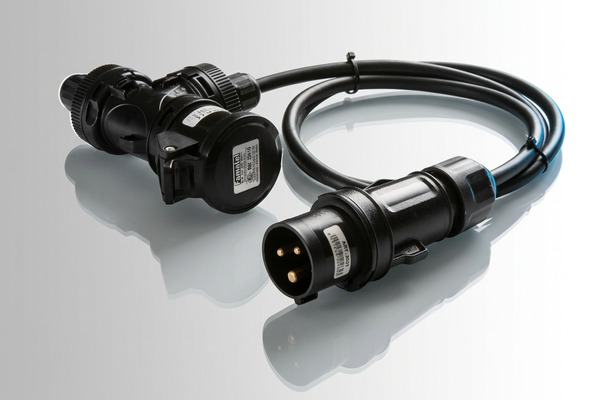 Adaptador multitomadas Famatel — código 17023