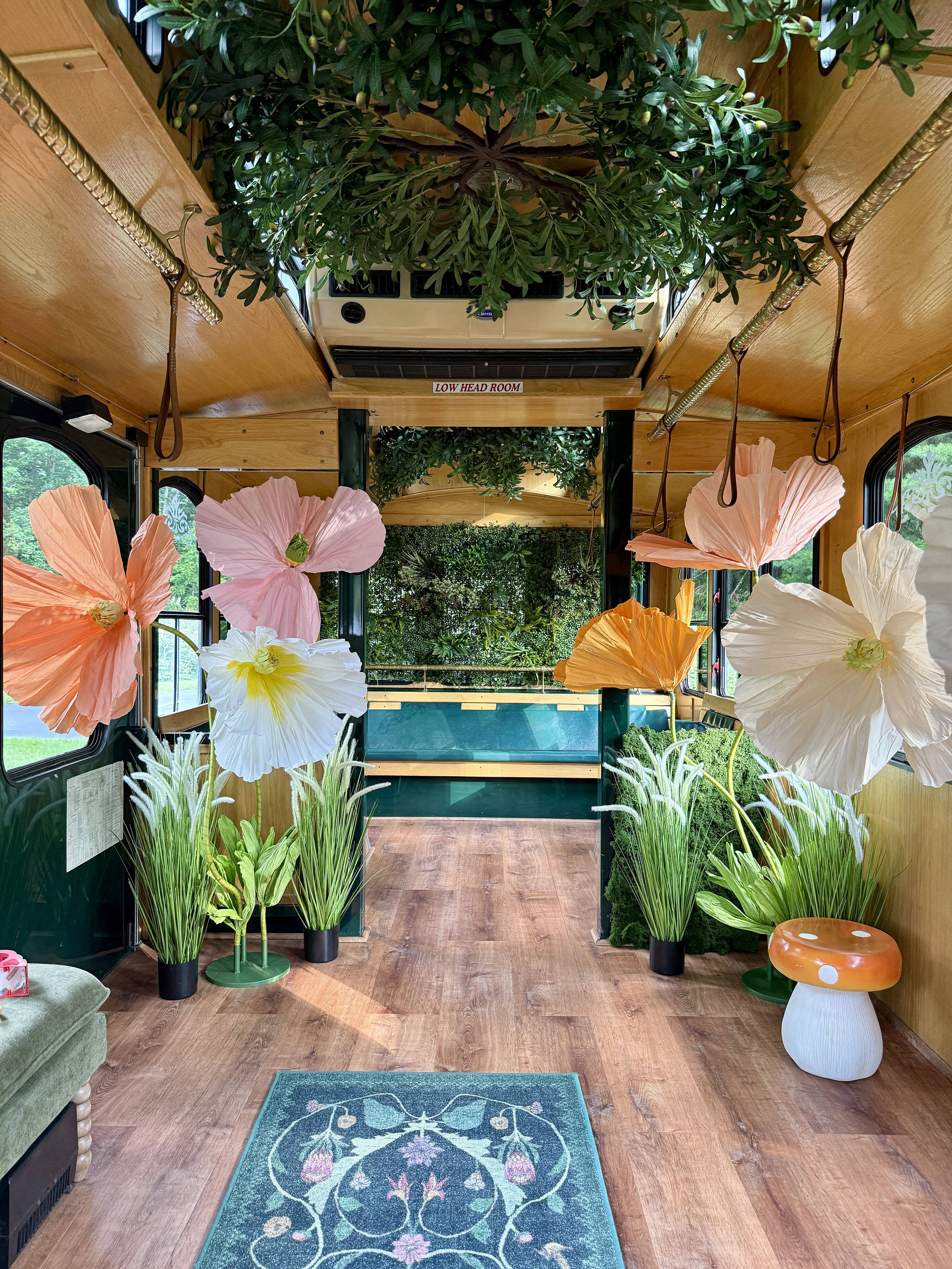 The interior of the Twyl trolley decorated with summer flowers