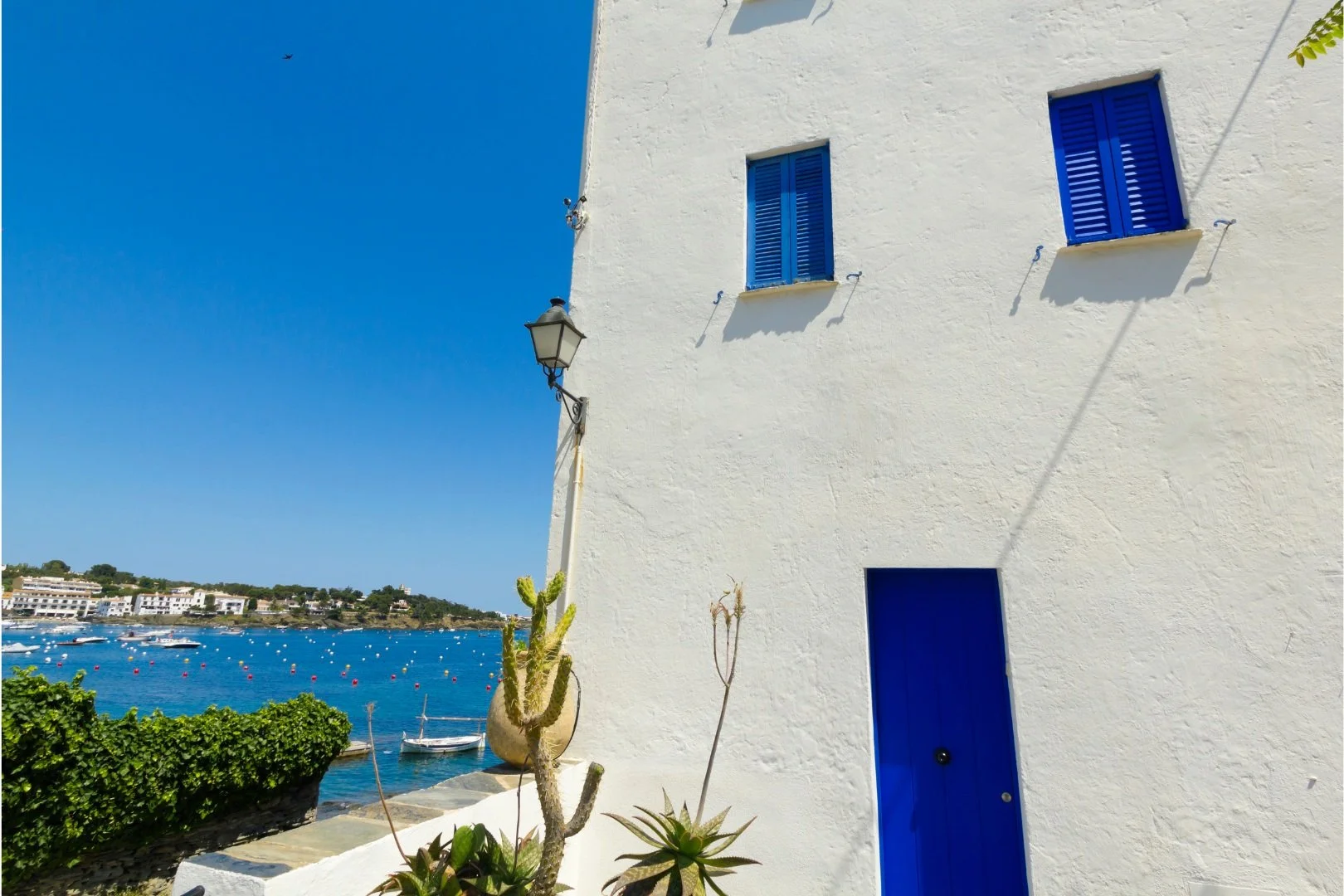 Figure 4: Light coloured Mediterranean houses