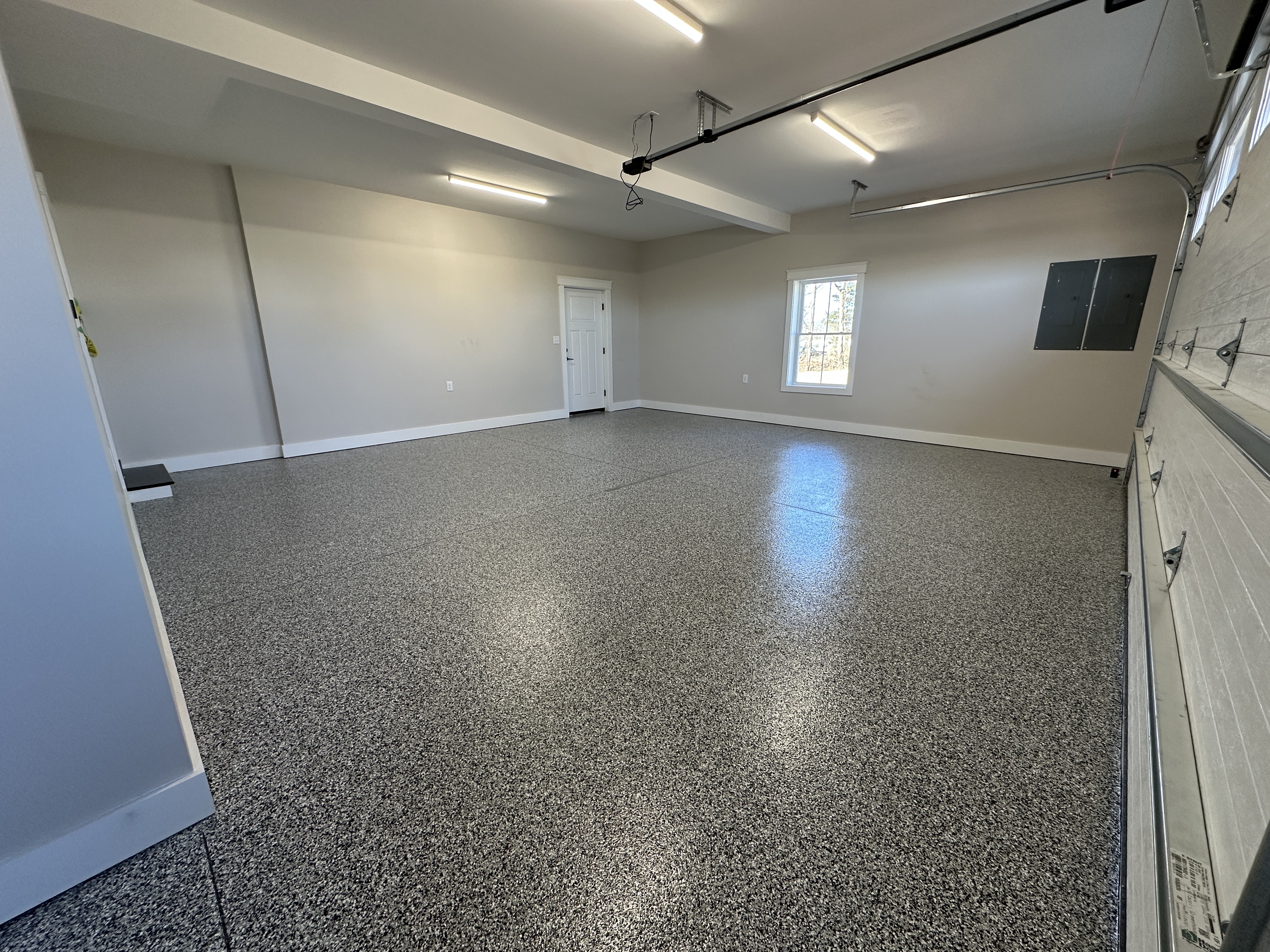 Premium flake garage floor coating in Omaha