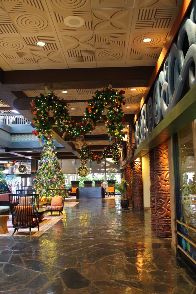DisneyPolynesianResortChristmas2021