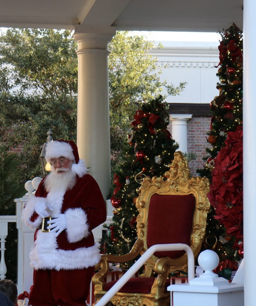 EpcotSanta2021