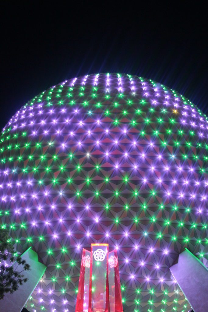 SpaceshipEarthBeaconOfMagicHoliday